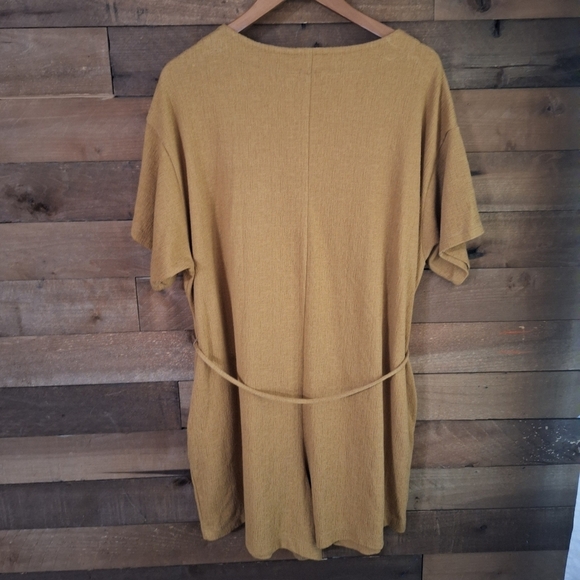 Old Navy Mustard Yellow Button Front Belted Romper 2X - Picture 6 of 7